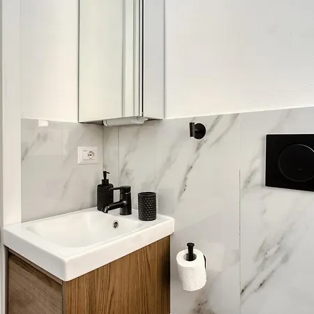 Apartment Joivy Elegant Double Near Subway Station *