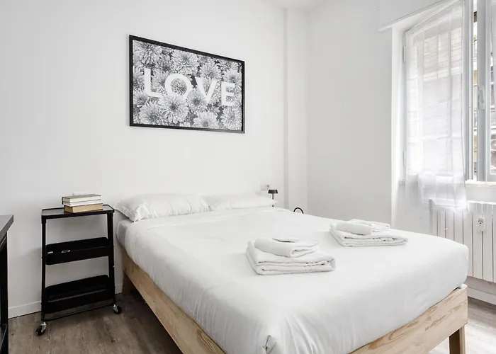 Joivy Elegant Double Near Subway Station Apartmán *