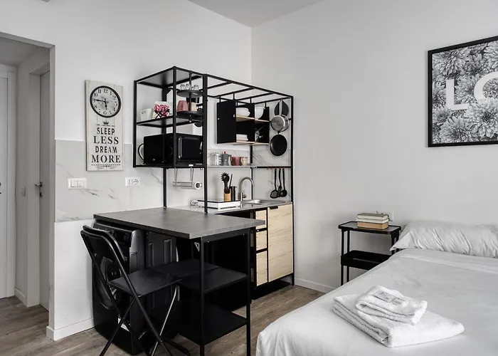 Joivy Elegant Double Near Subway Station *